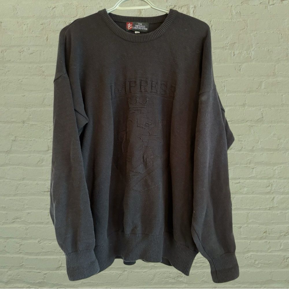 Vintage cotton knit crew neck with impress crest black